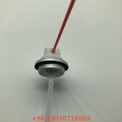 Pulitore per carburatori a spruzzo con valvola e prestazioni a tenuta stagna per la pulizia del carburatore