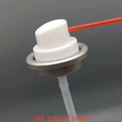 Valvola spray aerosol WD-40 progettata per penetrare oli e formule antiruggine