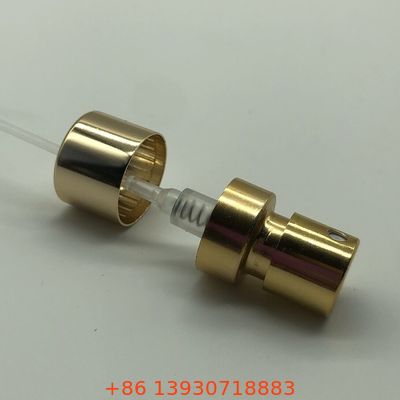 La pompa per profumi progettata con maestria per un'azione sublime e liscia per un profumo squisito