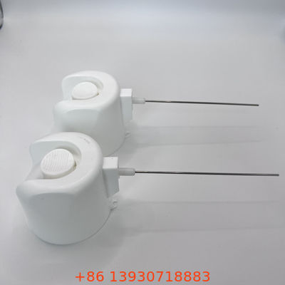 Attuatore spray aerosol con tubo di prolunga per applicazione di precisione nel settore automobilistico