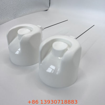 Attuatore spray aerosol con tubo di prolunga per applicazione di precisione nel settore automobilistico