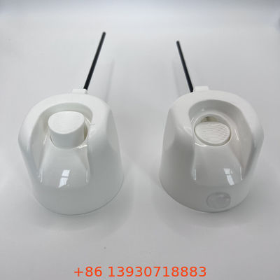 Attuatore spray con tubo di prolunga e guarnizione a tenuta stagna per la pulizia di aree difficili da raggiungere