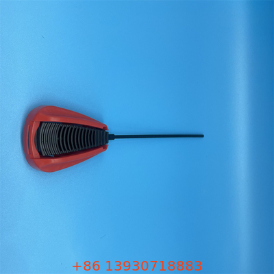 Innovativo tappo di riempimento a scatto per facilitare la distribuzione di liquidi in ambienti industriali