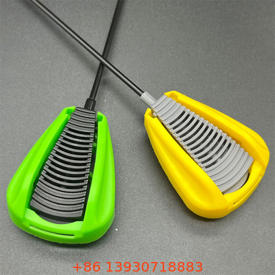 Spruzzatore pieghevole portatile per il giardinaggio e la pulizia. Disegno ergonomico. Impostazioni regolabili dello spruzzo.