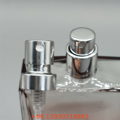 Pompa spray per profumi per fragranze naturali e biologiche con struttura resistente agli agenti chimici