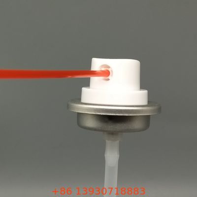 Valvola lubrificante WD-40 versatile per applicazioni domestiche e fai-da-te, con alloggiamento sicuro per la cannuccia e capacità di spruzzo a 360 gradi