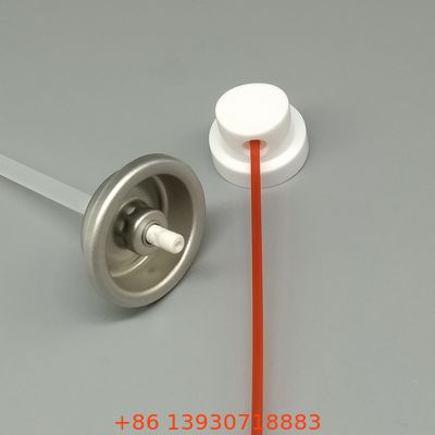 Valvola lubrificante WD-40 versatile per applicazioni domestiche e fai-da-te, con alloggiamento sicuro per la cannuccia e capacità di spruzzo a 360 gradi