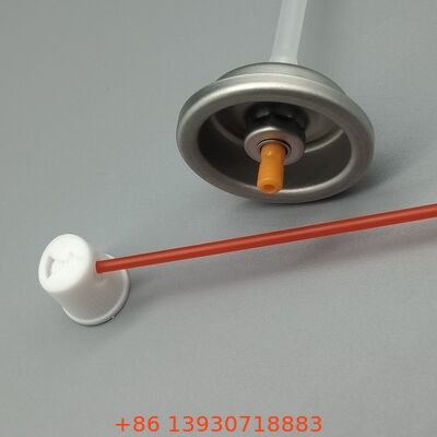 Valvola spray aerosol WD-40 progettata per penetrare oli e formule antiruggine