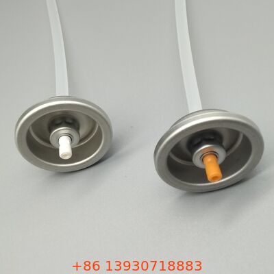 Detergente per carburatori aerosol per la pulizia di motori automobilistici a spruzzo