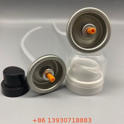 Valvola aerosol per shampoo secco con attuatore per un'applicazione mirata sulle radici